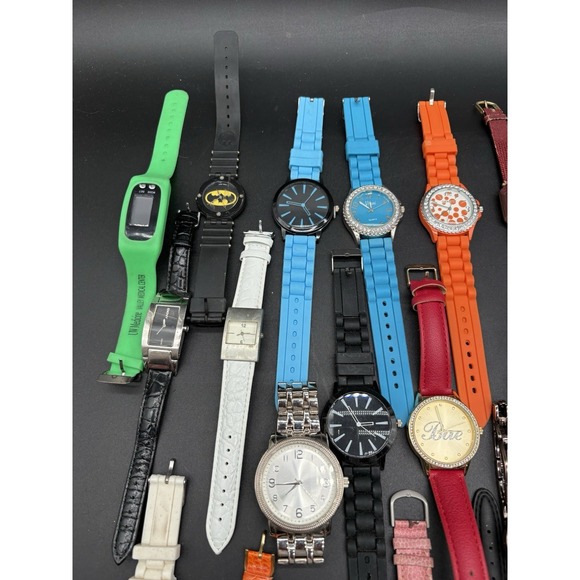 37 Vintage Watch Lot - Kate Spade, Geneva, Nelsonic - 3lb 8oz‎ Parts/Repair main image 8